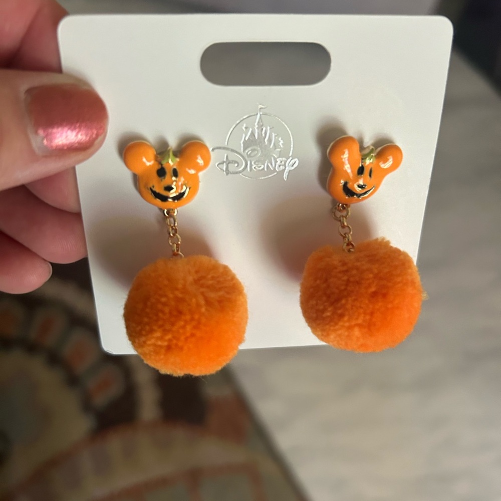Authentic 2024 Disney Parks Mickey Mouse Pumpkin Plush Earrings NEW